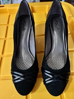 Life Stride Pascal Black Women's Crossover Strap Dress Heels size 9.5M